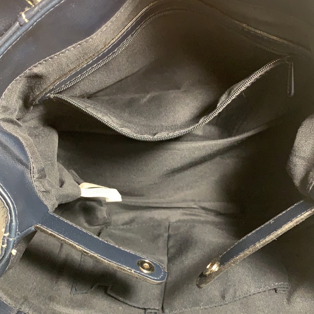 Small Satchel - Picture 5 of 5
